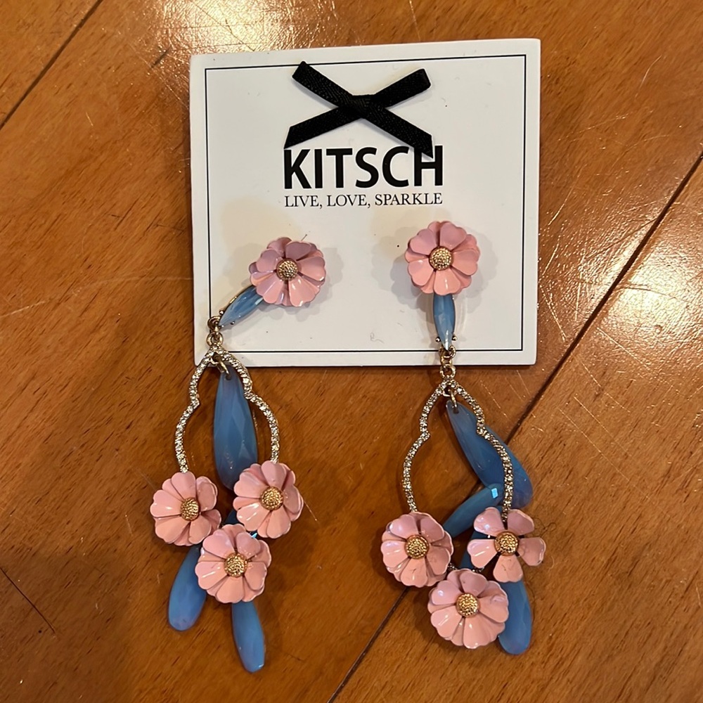 Kitsch earrings